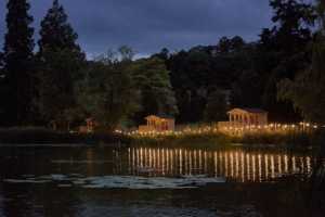 Lakeside Dining Cabins